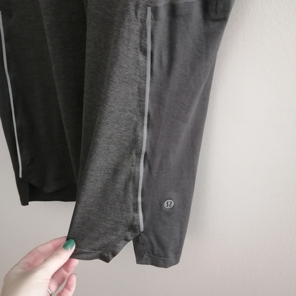 Lululemon Men's Fast and Free Short Sleeve Gray T-shirt Medium - Picture 10 of 16